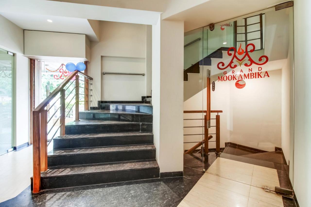 Grand Mookambika Hotel Nova Bombaim Exterior foto